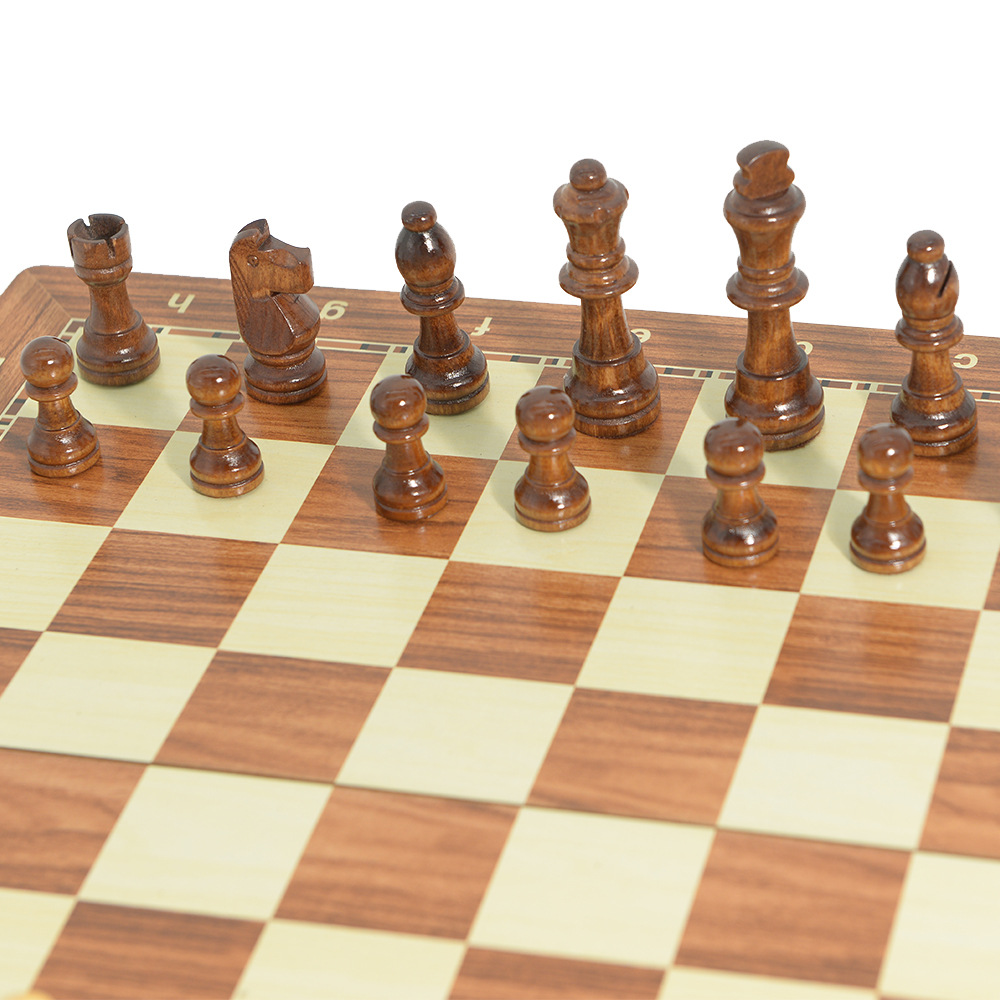 Magnetic Wooden Folding Chess  - огляд і ціна Board Game Yearbook