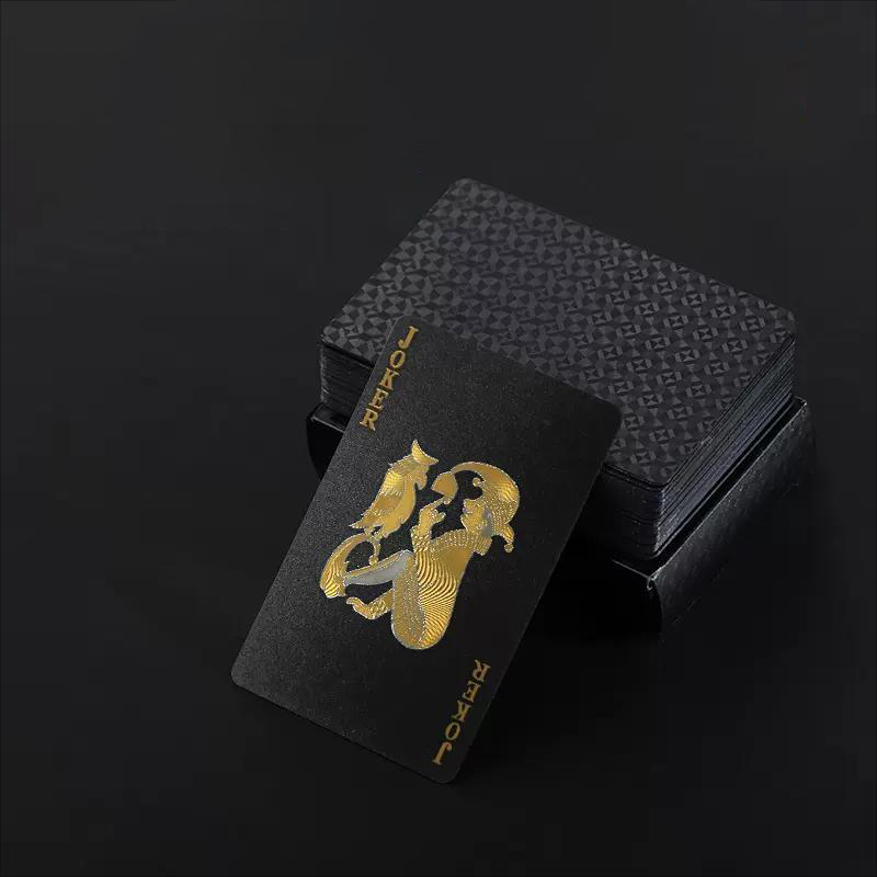 4 Pieces Plastic Poker Playing - огляд і ціна Board Game Yearbook