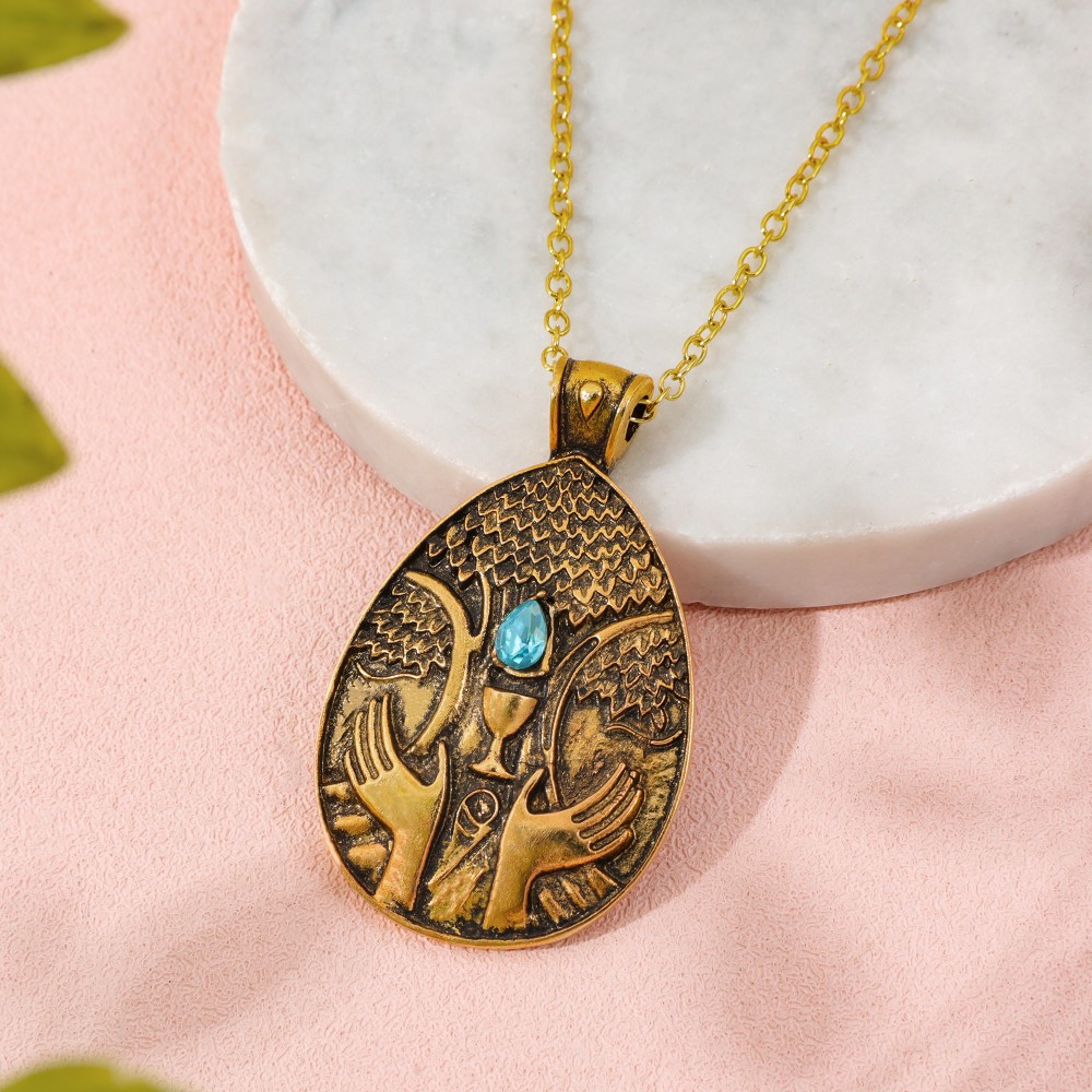 Vintage Game Pendant Necklace  - огляд і ціна Board Game Movie