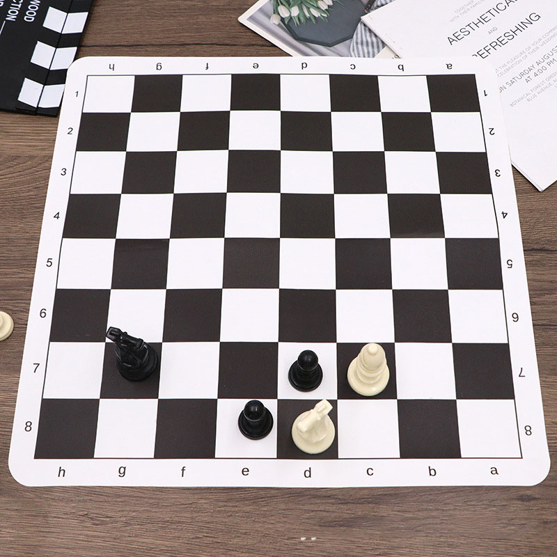 Foldable International Chess B - огляд і ціна Board Game Quacks