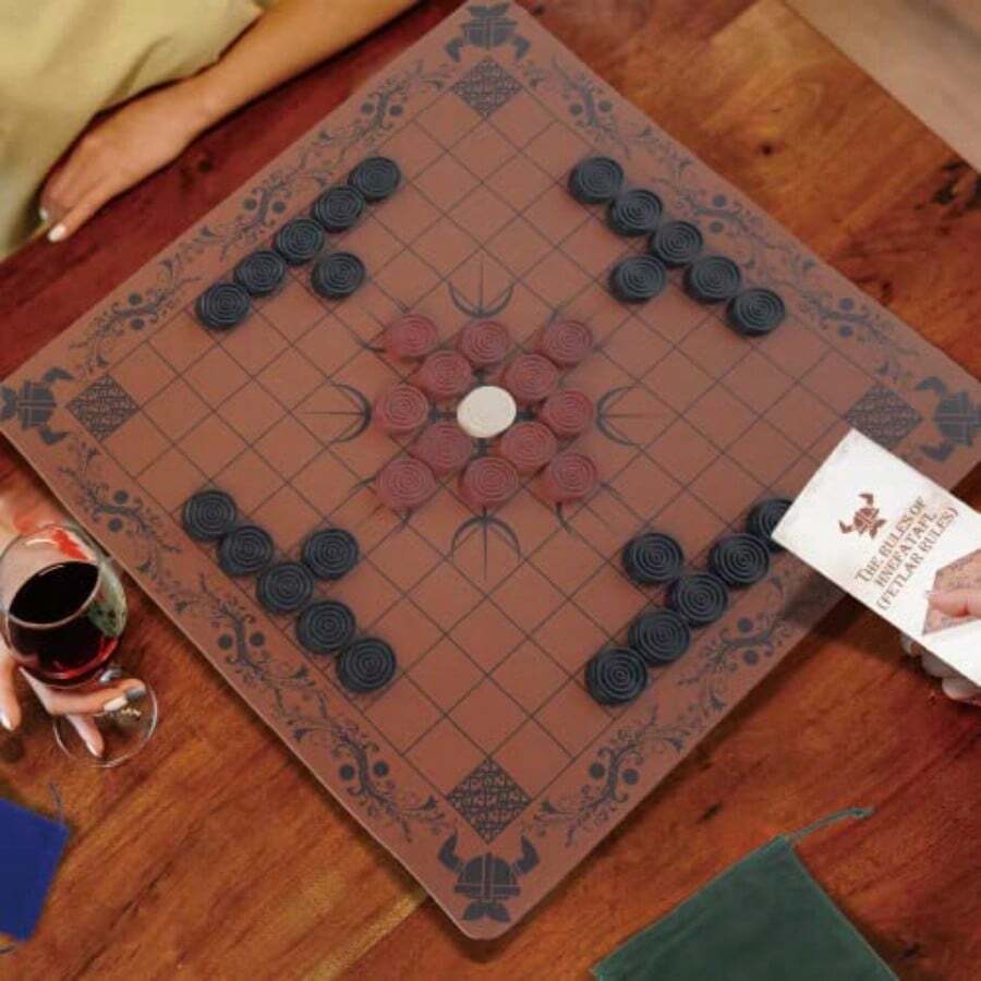 HNEFATAFL: Viking Chess Board  - огляд і ціна Board Game Vikings